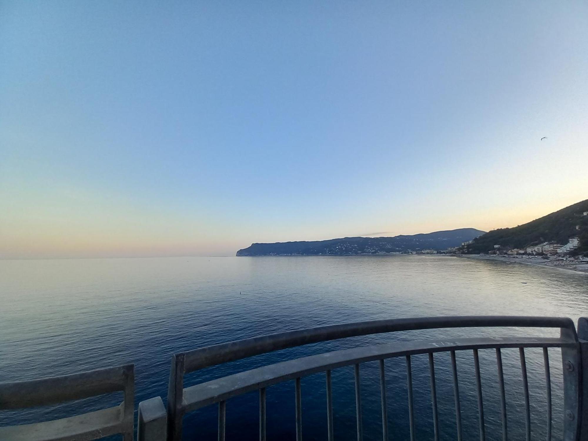 Tramonto Sul Mare - Sea Suite Savona Dış mekan fotoğraf