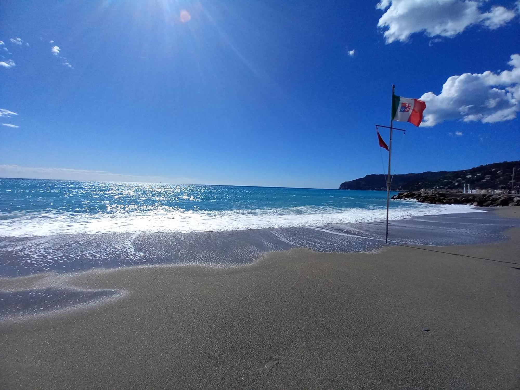 Tramonto Sul Mare - Sea Suite Savona Dış mekan fotoğraf